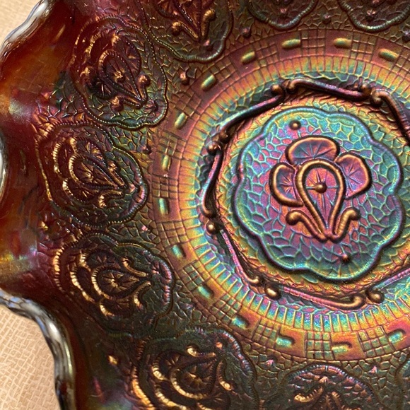 🖤 Vintage Fenton Black Amethyst Carnival Glass Bowl - Picture 3 of 6